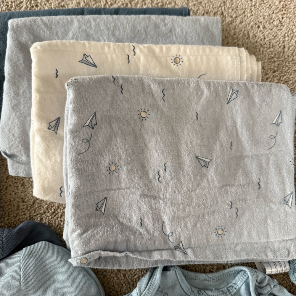 Carter’s Blue Layette Set - Picture 4 of 7